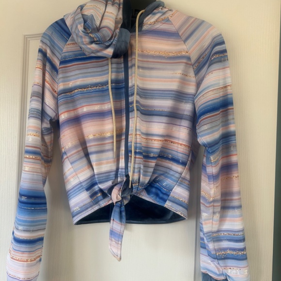 Noire Blanc workout jackets - Picture 9 of 9